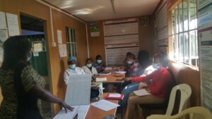 The iDARE team supported health workers by encouraging them to think through gaps in service delivery, enabling them to create long-lasting solutions. 